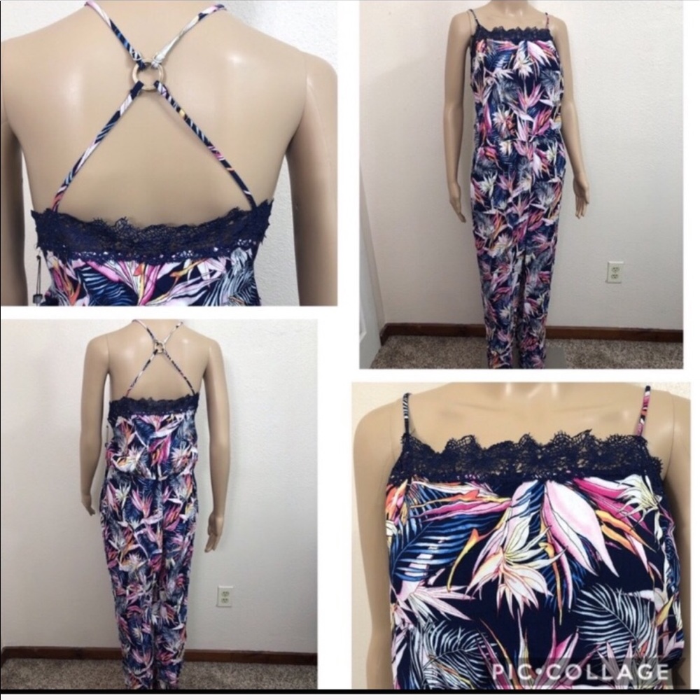 🌻 🆕 Laundry by Shelli Segal Floral Jumpsuit